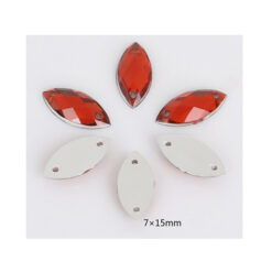 Brillos 005 color rojo x 20 unid, trae orificios para coser, miden 7x15mm