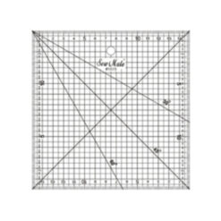 Regla cuadrada 15x15 cm marca Sew Mate