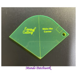 Mini regla bordes perfectos  Easy Cutting mide 11 x 15 cm.