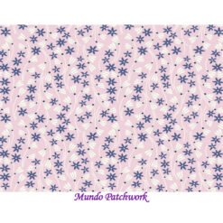 Tela ZD-78127-001- 100% algodón, fondo rosado, flores azules, mide 1.10 m x 30cm