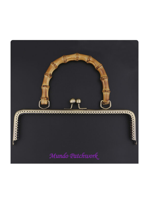 Manilla vintage color bronce, manilla bamboo, mide 19cm x 6 cm