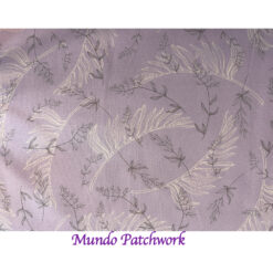 100% algodón, diseño hojas fondo lila