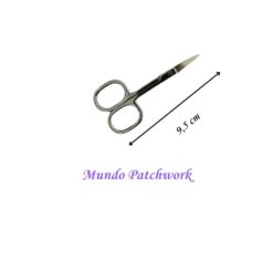Tijera para bordar ligera curva metálica, mide 9,5cm largo