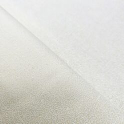 100% algodón, color crema, diseño mini espiral tono sobre tono 110cm ancho x 30 cm